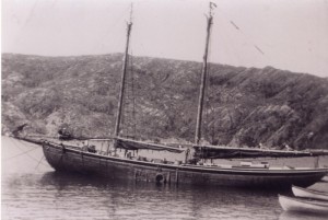 R.A.-Squires-owned-by-Adam-green-and-Later-by-Gordon-Banton.-Photo_Annie-Greens-Collection