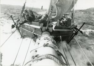 L-R - Tom Jacobs, Harold Tucker, Mom Melvie Bishop, Edgar Holloway George Tucker took the pic. Other crew members were: Hayward Jacobs, Ches Smith, Sam Holloway, Ches Brown and Hayward Tucker.