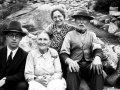 Clemintina-and-Pop-Carter-With-Charles-and-Rachael-Green-Grayscale