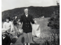 Calloway-Linda-SA-Captain-and-teacher-1958-60-Clay-Pitts-end-of-school-year-picnic